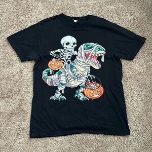 Halloween tee